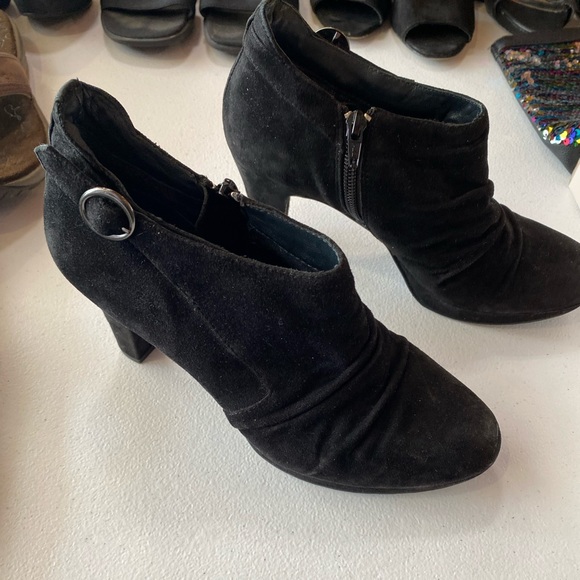 Umberto Raffini Black Suede Heeled Boots Size 38 - Picture 2 of 6